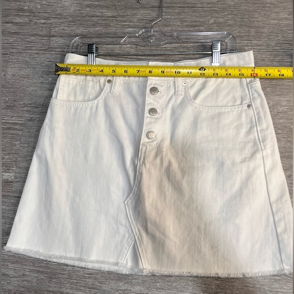 Madewell-White denim A-line mini skirt, 28/6 - Picture 3 of 6